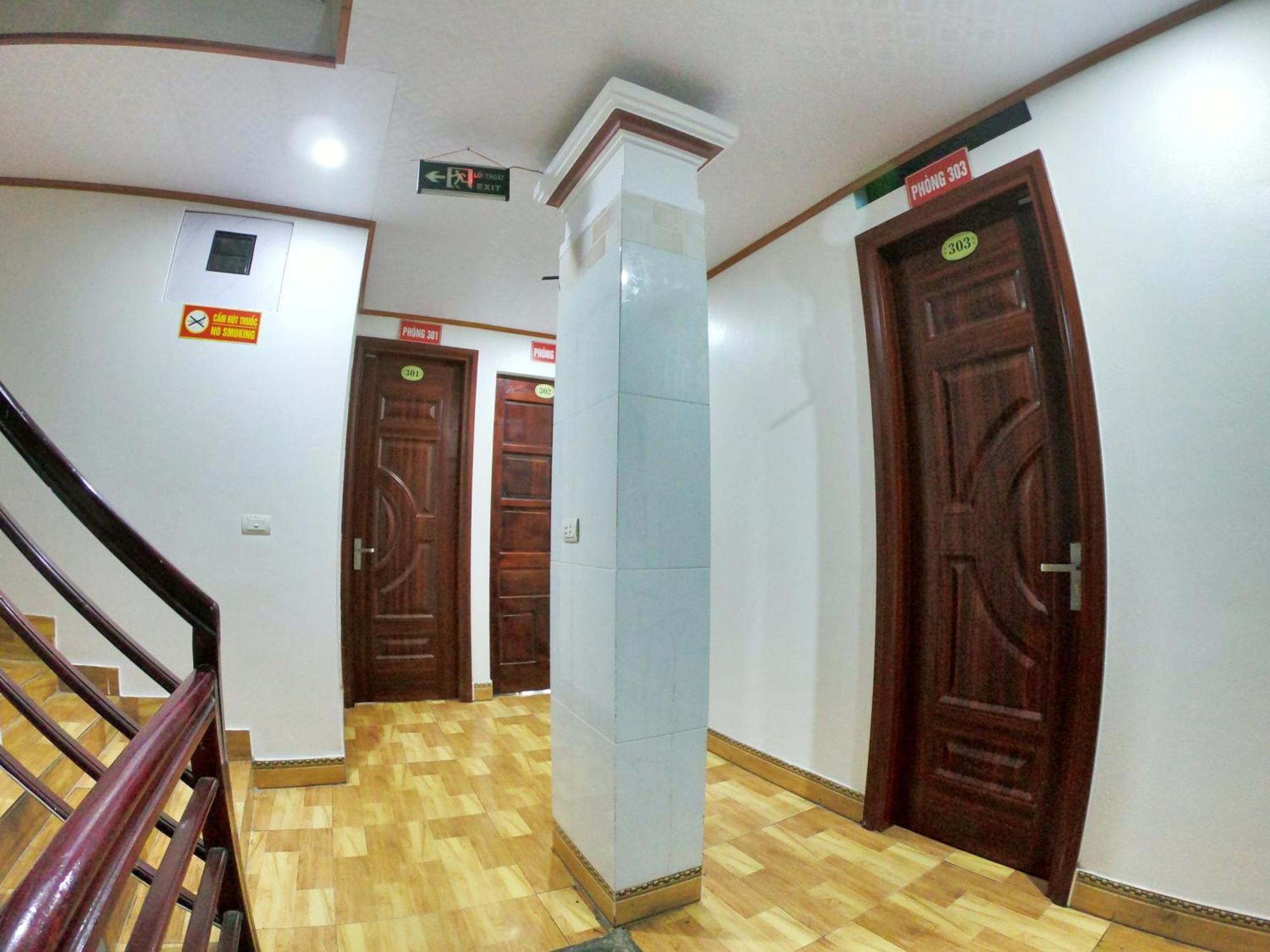 Minh Hung Hostel サパ エクステリア 写真