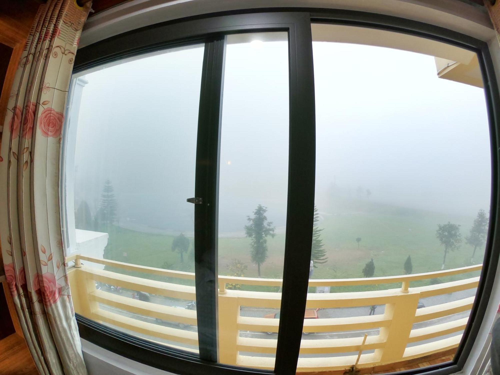 Minh Hung Hostel サパ エクステリア 写真